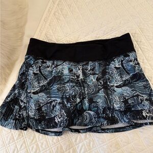 LULU TENNIS SKIRT size 8